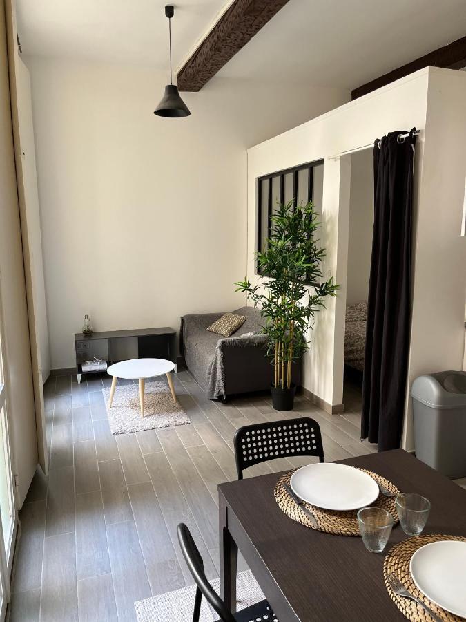 Studio Plein Coeur De Libourne Apartment Bagian luar foto