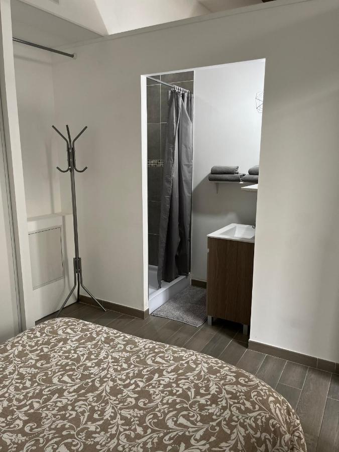 Studio Plein Coeur De Libourne Apartment Bagian luar foto